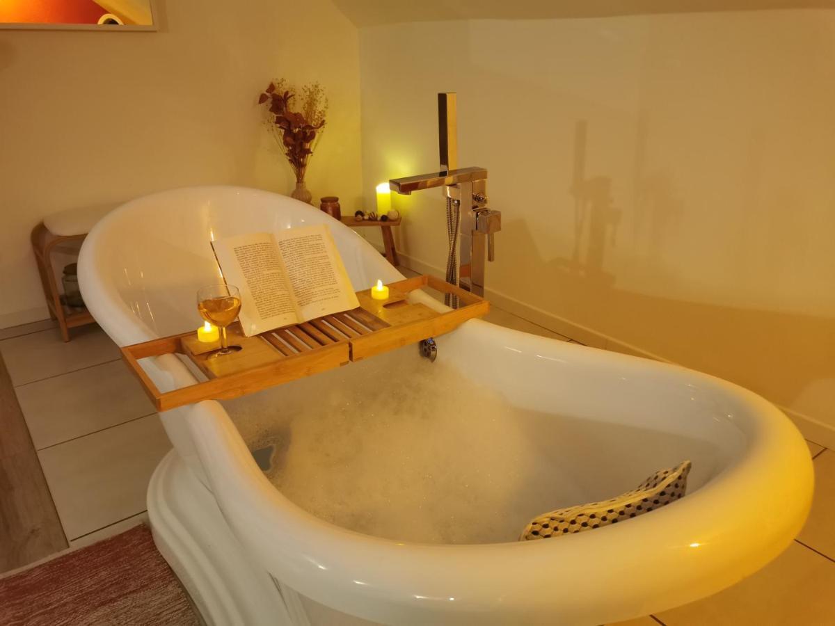 Bed and Breakfast Les Lits De L'Arz Malansac Exterior foto