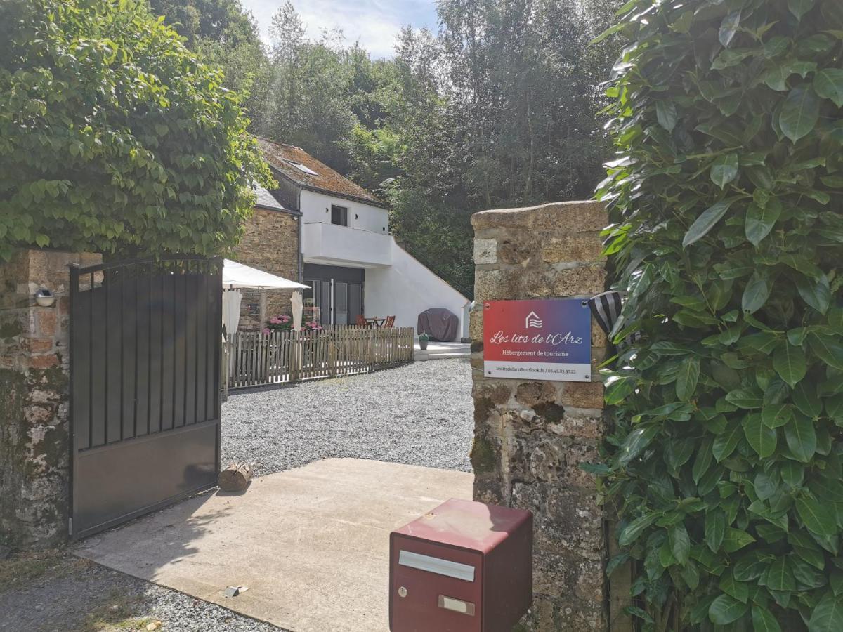 Bed and Breakfast Les Lits De L'Arz Malansac Exterior foto